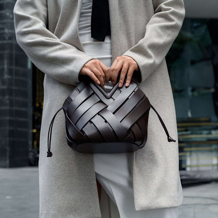 Laila - Effortless Everyday Crescent Handbag
