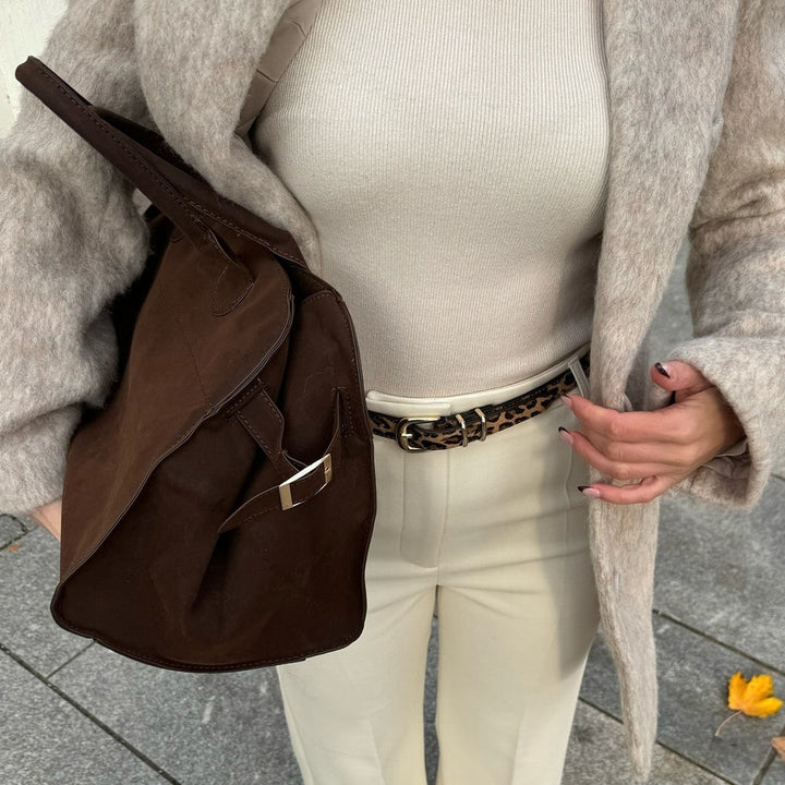 Sara - Timeless Elegance Suede Handbag
