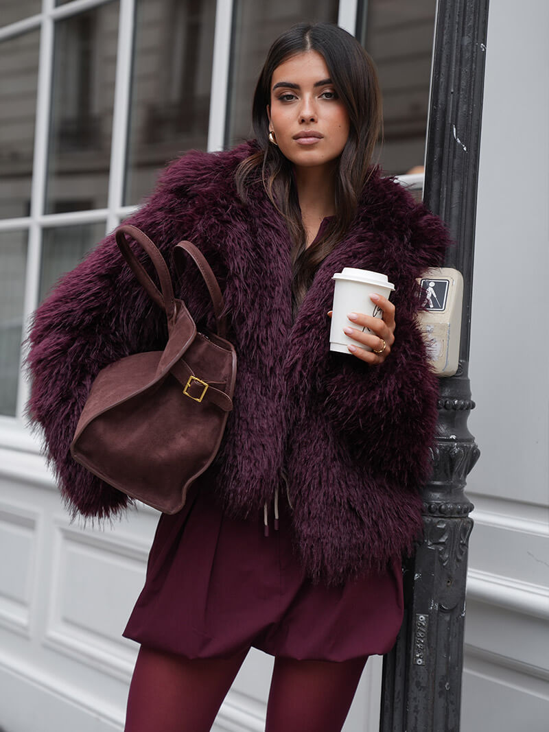 Sara - Timeless Elegance Suede Handbag