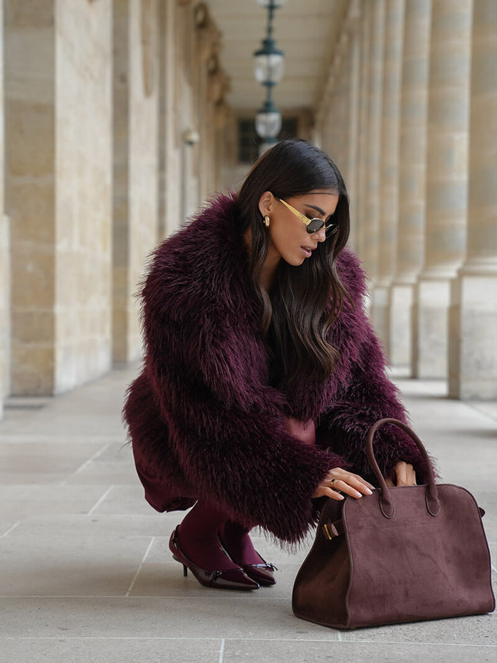 Sara - Timeless Elegance Suede Handbag